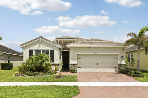 10511 SW Toren Way, Port Saint Lucie, FL 34987