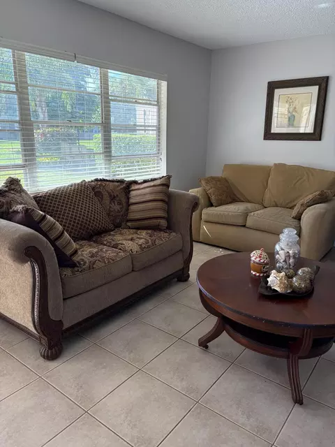 128 Norwich F, West Palm Beach, FL 33417