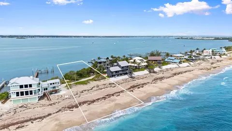 918 SE Macarthur Blvd, Stuart, FL 34996