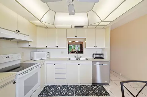 3201 Portofino Pt #E3, Coconut Creek, FL 33066