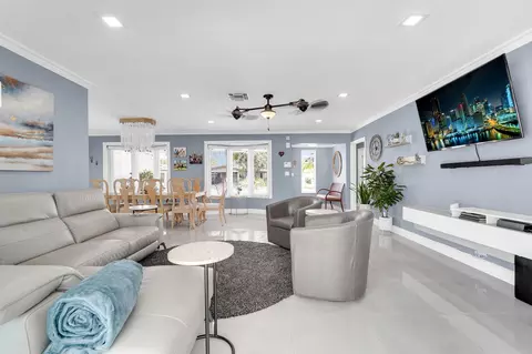 2156 Imperial Point Dr, Fort Lauderdale, FL 33308