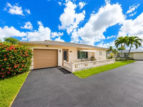9605 NW 81st St, Tamarac, FL 33321