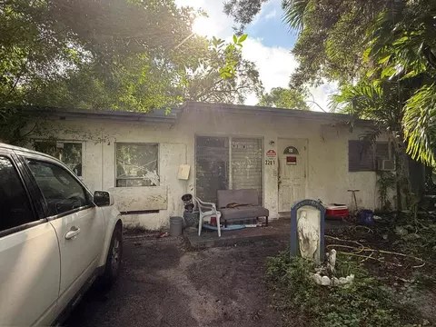 3201 SW 48th Ave, West Park, FL 33023