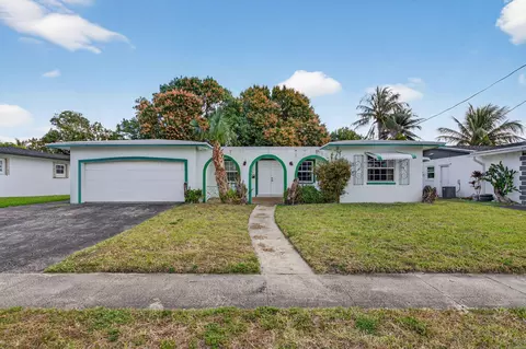 2540 NW 34th Ter, Lauderdale Lakes, FL 33311