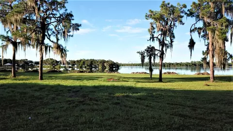 1040 Lake June Rd, Lake Placid, FL 33852