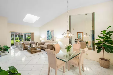 6123 Waldwick Cir, Delray Beach, FL 33484