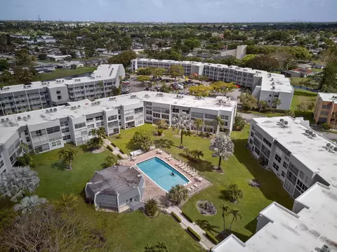 6570 Royal Palm Blvd #306J, Margate, FL 33063