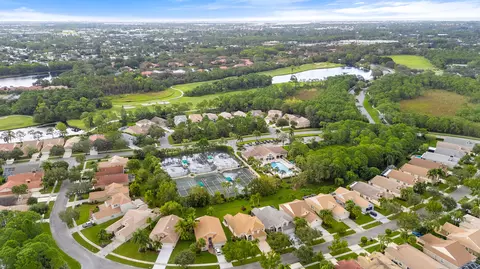 View/Area - 7041 SE Bay Hill Dr, Stuart, FL 34997 photo 1 of 4