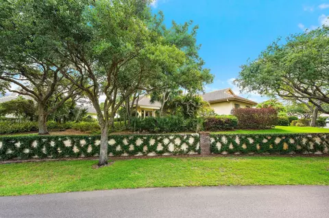 12001 SE Prestwick Ter, Jupiter, FL 33469