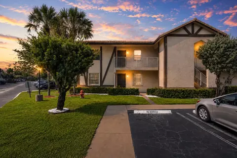 2455 NW 89th Dr #201, Coral Springs, FL 33065