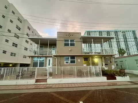 300 Georgia St #1-5, Hollywood, FL 33019