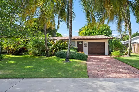 1001 NE 2nd Ter, Boca Raton, FL 33432