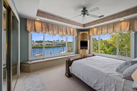 Bedroom - 3349 Bridgegate Dr, Jupiter, FL 33477 photo 3 of 3