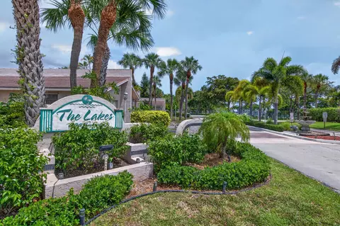 Other - 1036 E Lakes Dr, Pompano Beach, FL 33064 photo 7 of 8