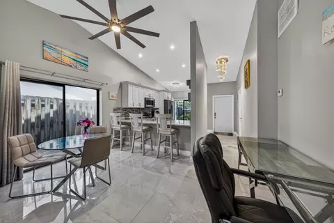 Entry Way - 1036 E Lakes Dr, Pompano Beach, FL 33064 photo 3 of 3