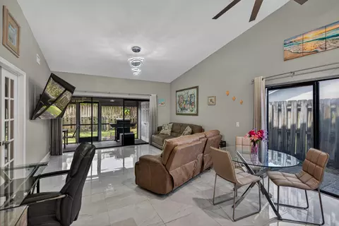 Living - 1036 E Lakes Dr, Pompano Beach, FL 33064 photo 1 of 4