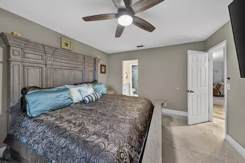 Bedroom - 1036 E Lakes Dr, Pompano Beach, FL 33064 photo 1 of 7