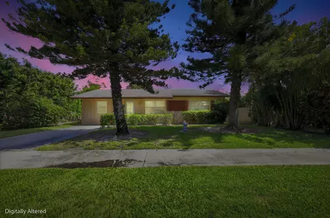 115 SE 11th Ave, Boynton Beach, FL 33435
