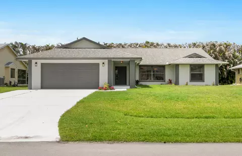 731 SE Majestic Ter, Port Saint Lucie, FL 34983
