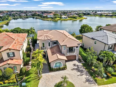 9040 W Watercrest Cir W, Parkland, FL 33076