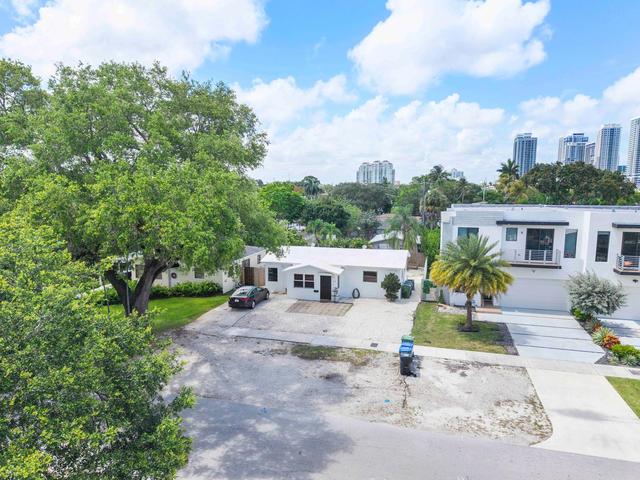 413 SW 11th St, Fort Lauderdale, FL 33315
