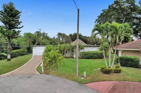 4808 Queen Palm Ln, Tamarac, FL 33319