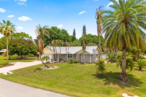 1653 SW 85th Ter, Stuart, FL 34997 photo 2