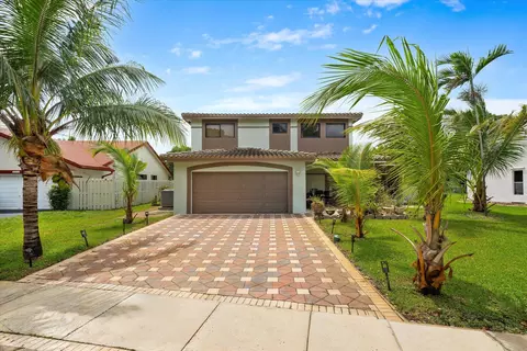 2340 Fairmont Ave, Miramar, FL 33025
