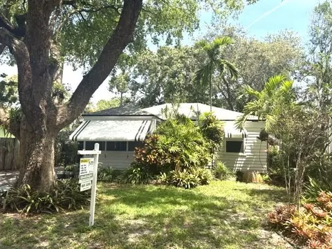 44 SW 5th St, Dania Beach, FL 33004