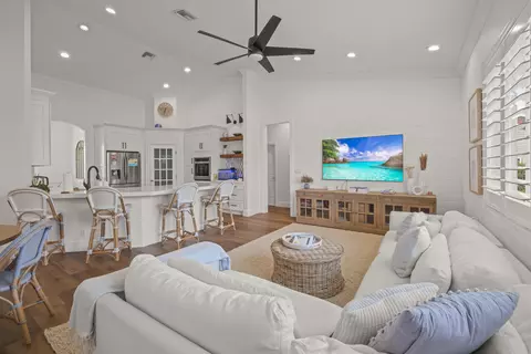 15705 Meadow Wood Dr, Wellington, FL 33414