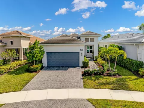 25007 SW Alberti Way, Port Saint Lucie, FL 34986