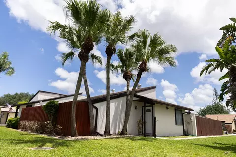 4978 Alder Dr #B, West Palm Beach, FL 33417