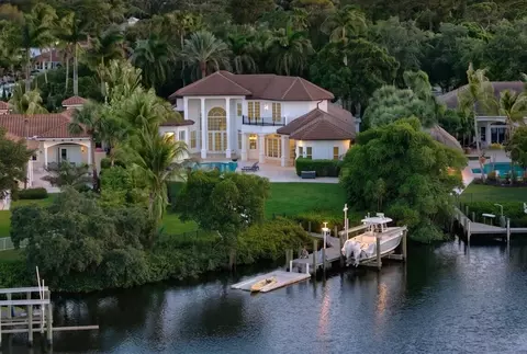 8709 SE Compass Island Way, Jupiter, FL 33458