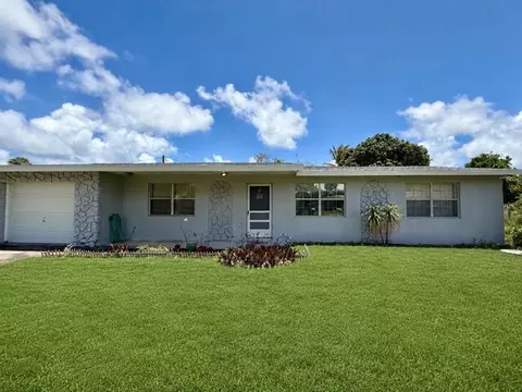 717 SE Alamanda Cir, Stuart, FL 34996