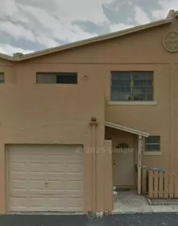 8016 NW 27th Ct, Sunrise, FL 33322