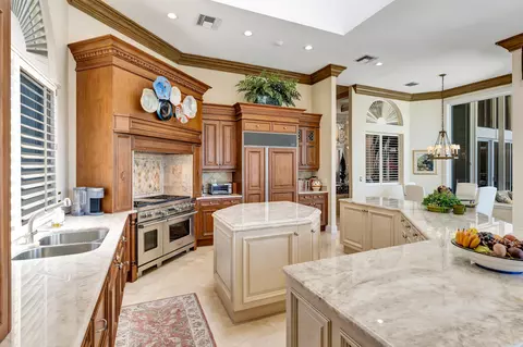 Kitchen - 416 Mariner Dr, Jupiter, FL 33477 photo 2 of 4
