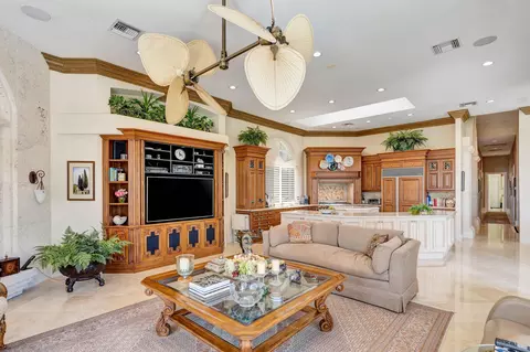 Living - 416 Mariner Dr, Jupiter, FL 33477 photo 10 of 16