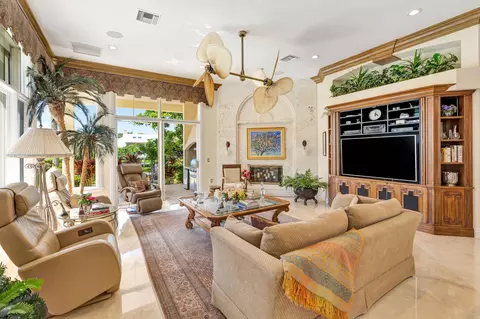 Living - 416 Mariner Dr, Jupiter, FL 33477 photo 14 of 16