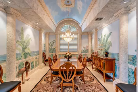 Dining - 416 Mariner Dr, Jupiter, FL 33477 photo 2 of 3