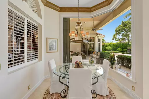 Dining - 416 Mariner Dr, Jupiter, FL 33477 photo 3 of 3