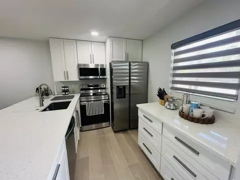 2601 NE 3rd Ct #1050, Boynton Beach, FL 33435