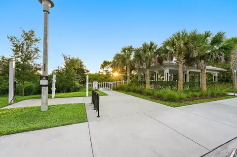 Exterior - 178 SW Pomeroy St, Stuart, FL 34997 photo 4 of 7