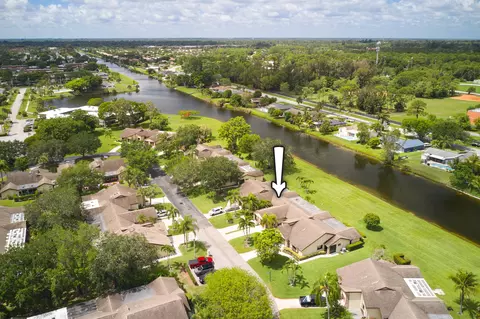 154 Ramblewood Cir, Royal Palm Beach, FL 33411