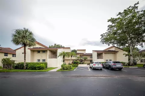 8760 Holly Ct #104, Tamarac, FL 33321