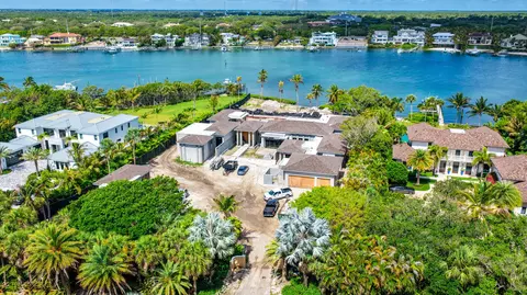 508 S Beach Rd, Jupiter Island, FL 33455