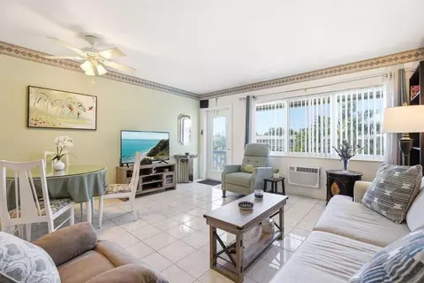 801 Atlantic Shores Blvd #208, Hallandale Beach, FL 33009