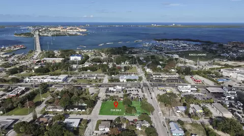 416 Avenue D, Fort Pierce, FL 34950