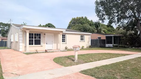 541 N 68th Way, Hollywood, FL 33024