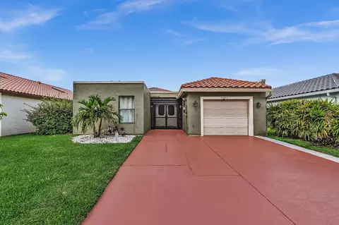 5463 Alta Way, Lake Worth, FL 33467