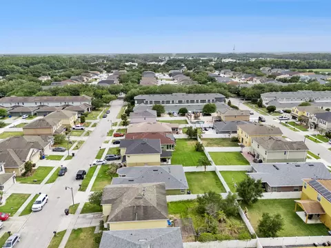 View/Area - 2020 Nations Way, Saint Cloud, FL 34769 photo 6 of 9
